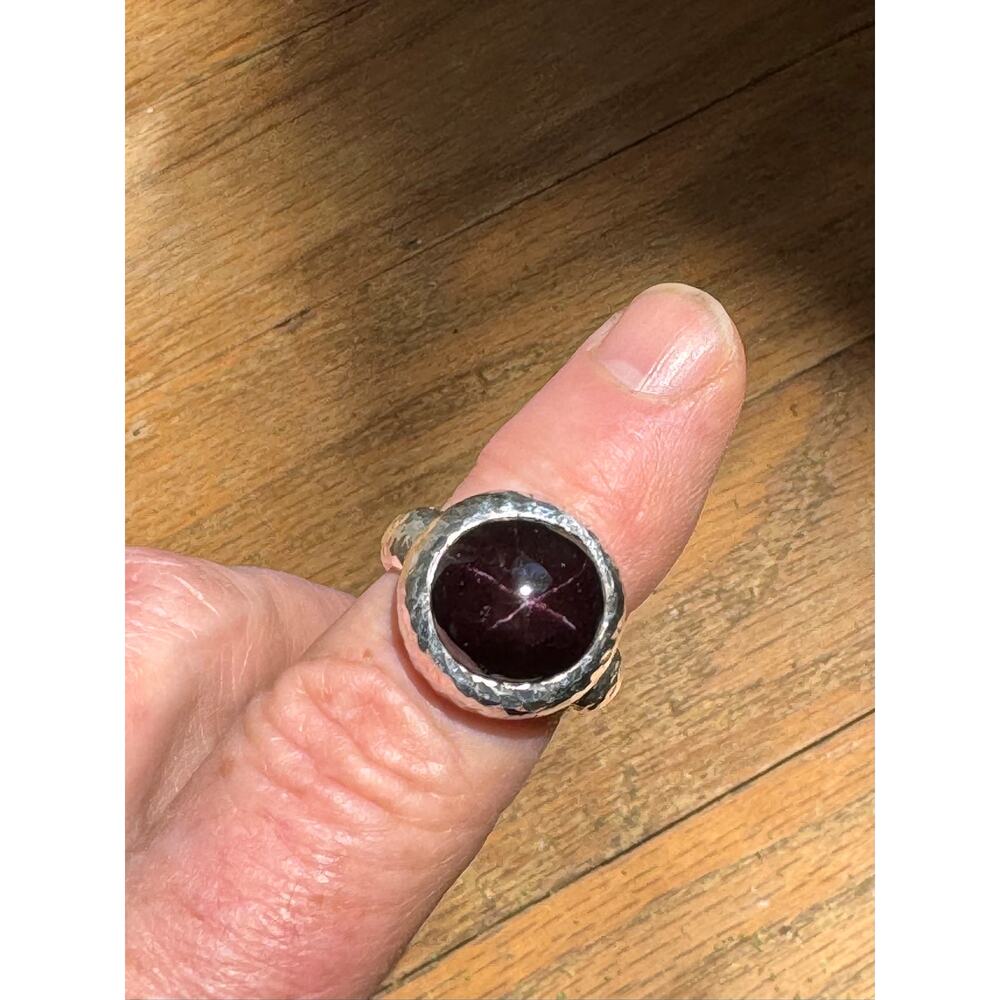 Star Garnet Hand Hammered Sterling 925 Silver Ring US Size 7.75